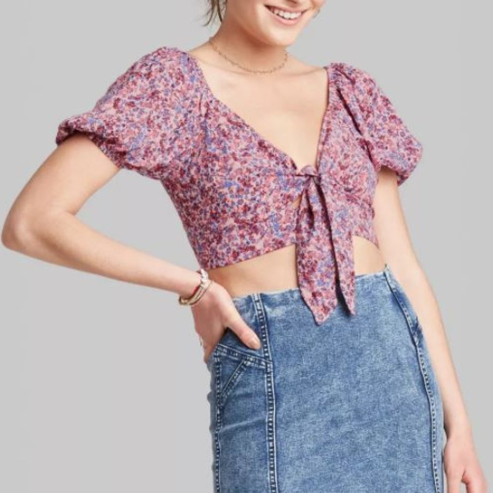 NWT Puff Short Sleeve Woven Tie-Front V-Neck Blouse Wild Fable Floral S Crop top